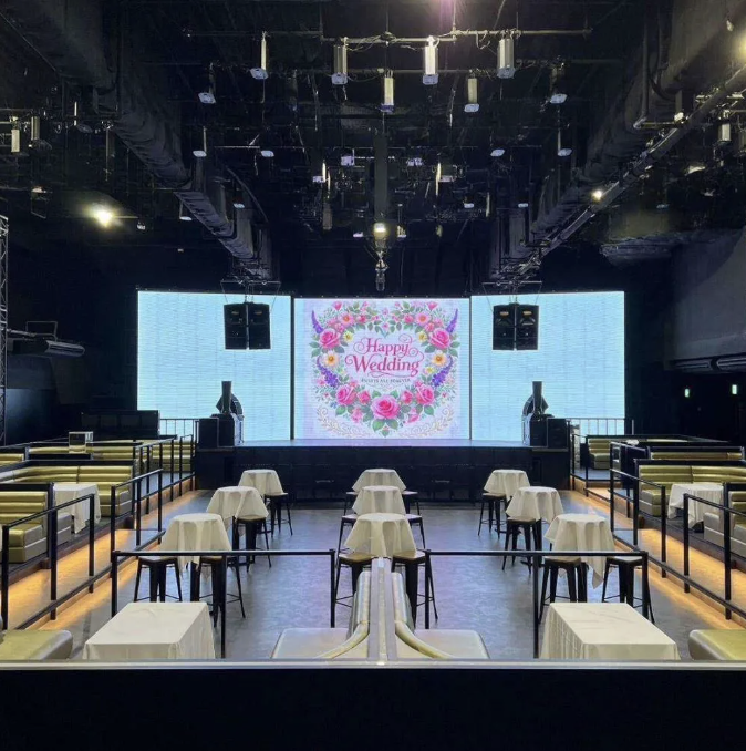 8F メインフロア